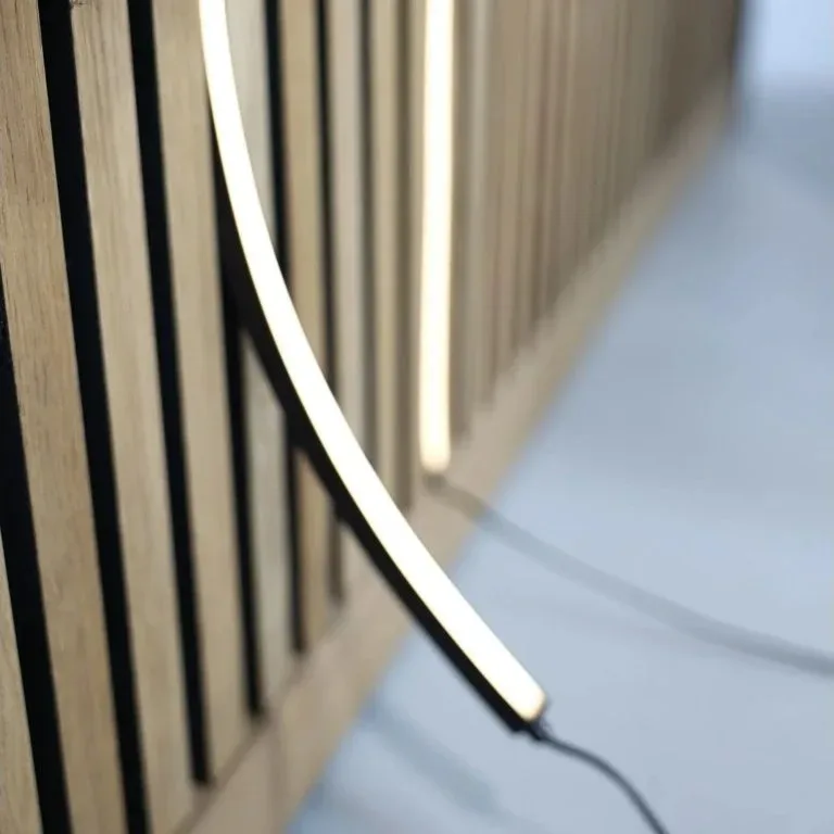 LED svítidlo zdroj, 4 LED tělesa, kabeláž, dálkový ovladač WALLNITE - příslušenství