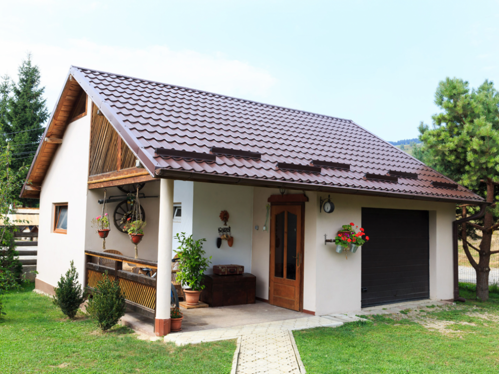 Plechová střešní krytina Classic Tile - Barva: RAL 3011 červená, Rozměr: 1200 x 1200 mm