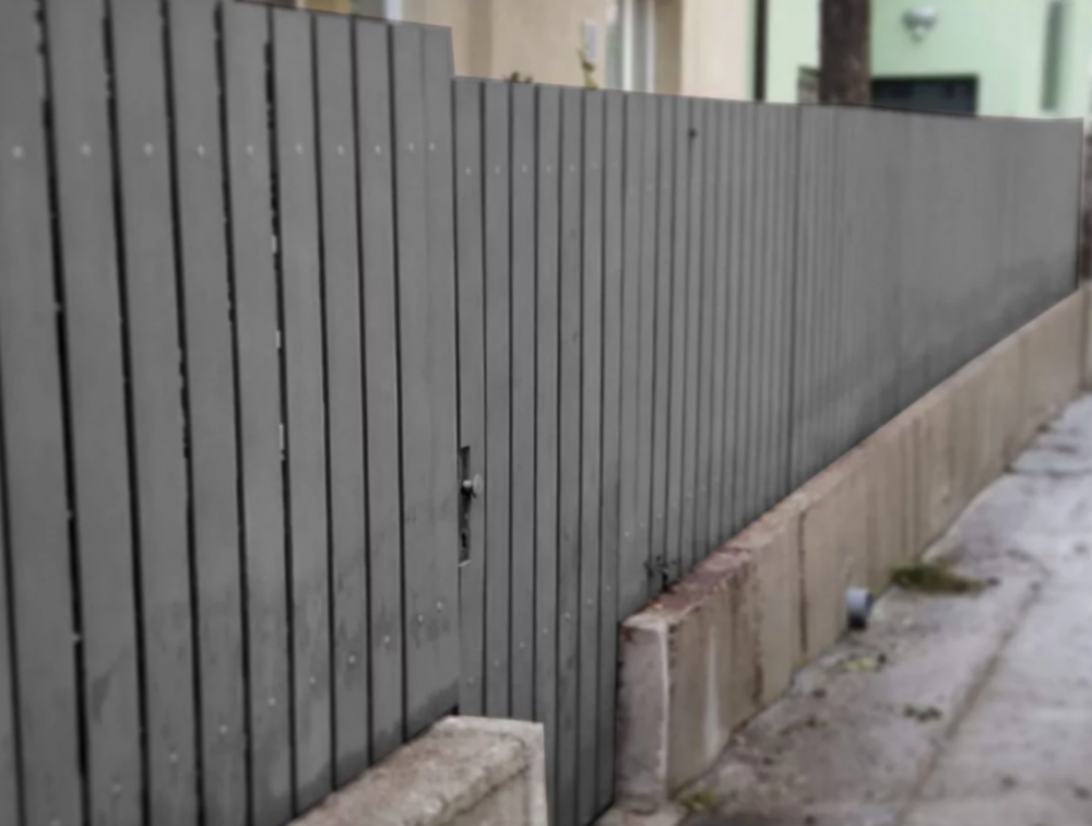 Plotové prkno WPC Brushed šedé