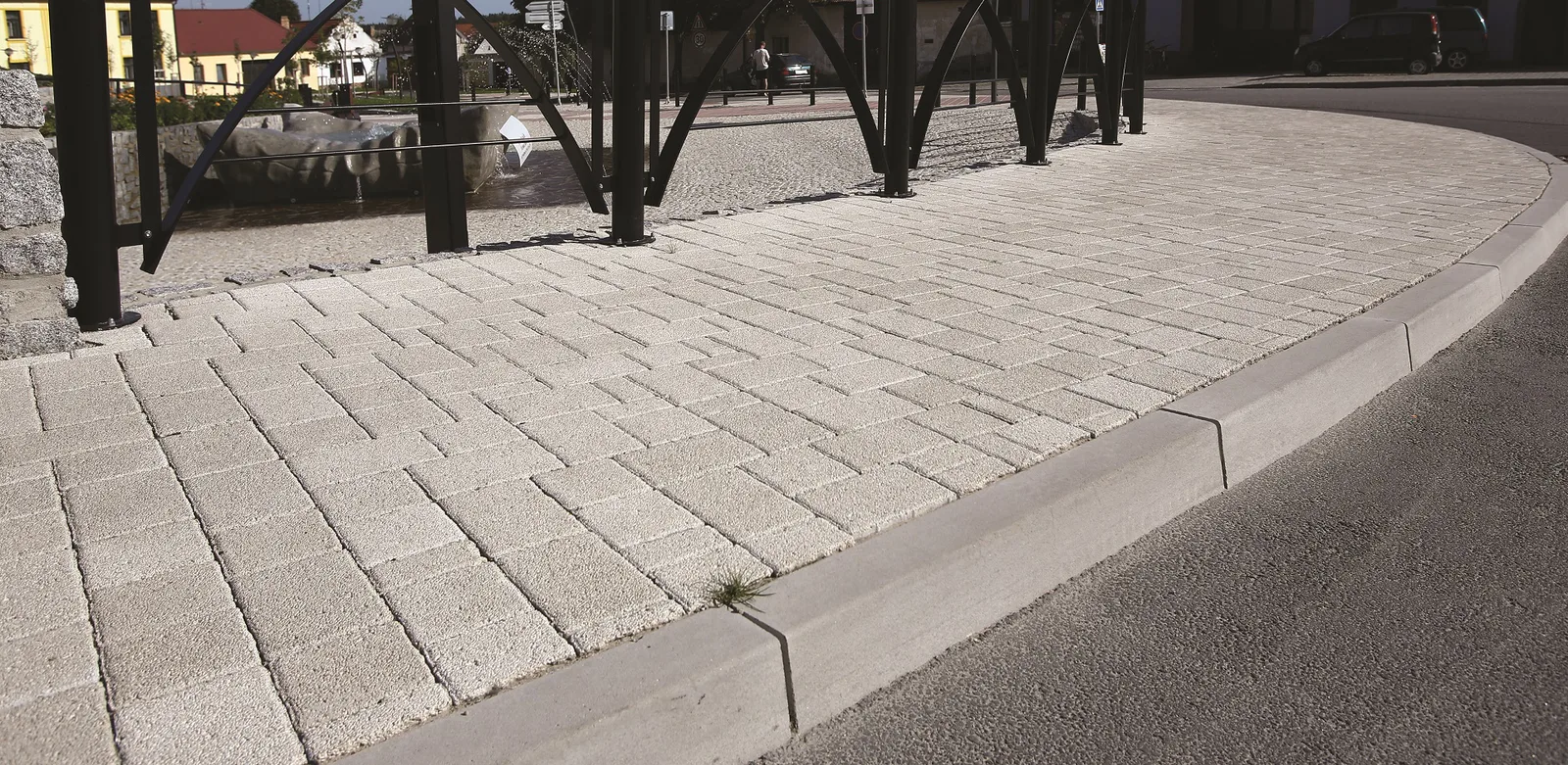 CSBETON - Obrubník silniční H 30 cm — foto
