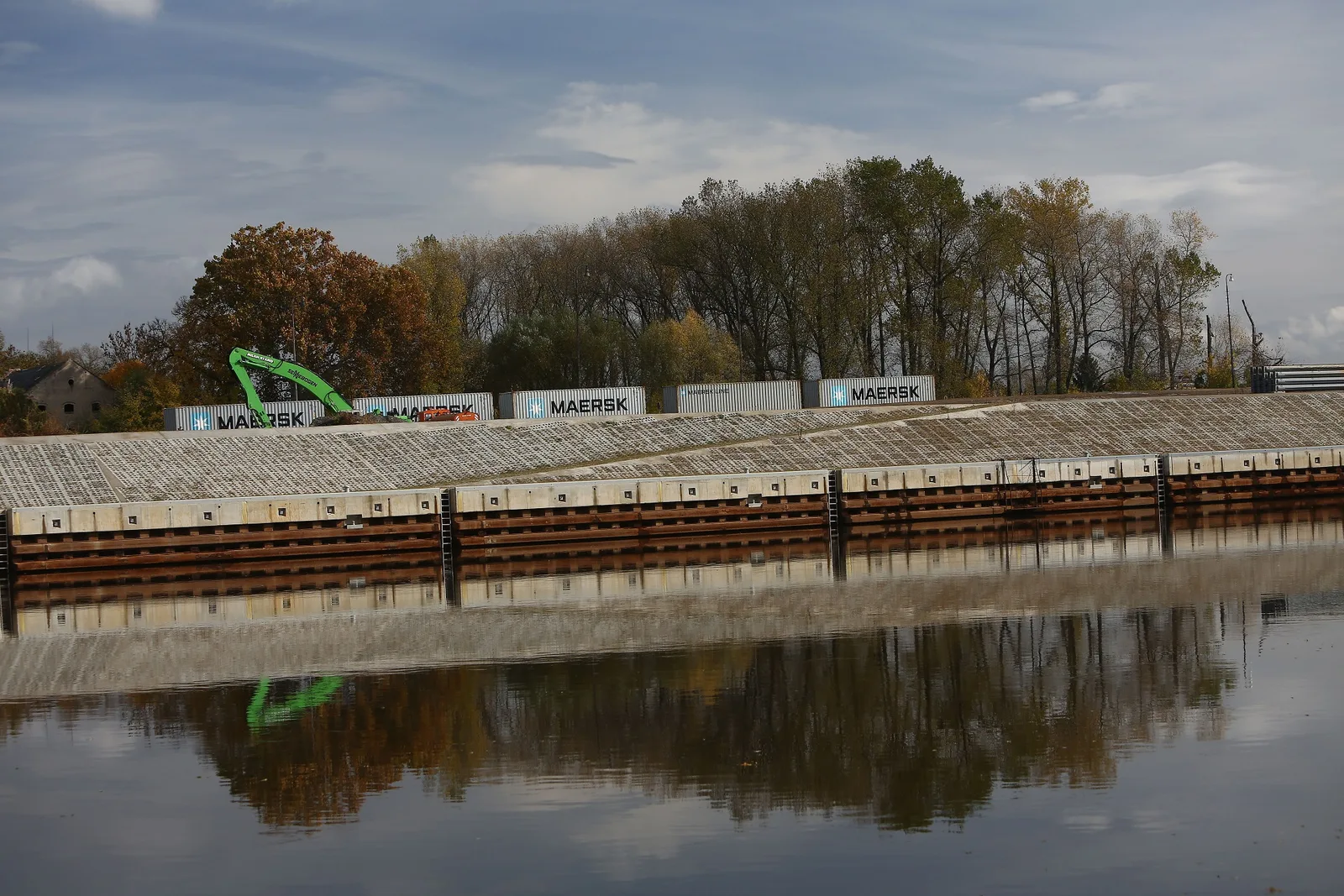 CSBETON - Vegetační tvárnice 20 základní kámen — foto