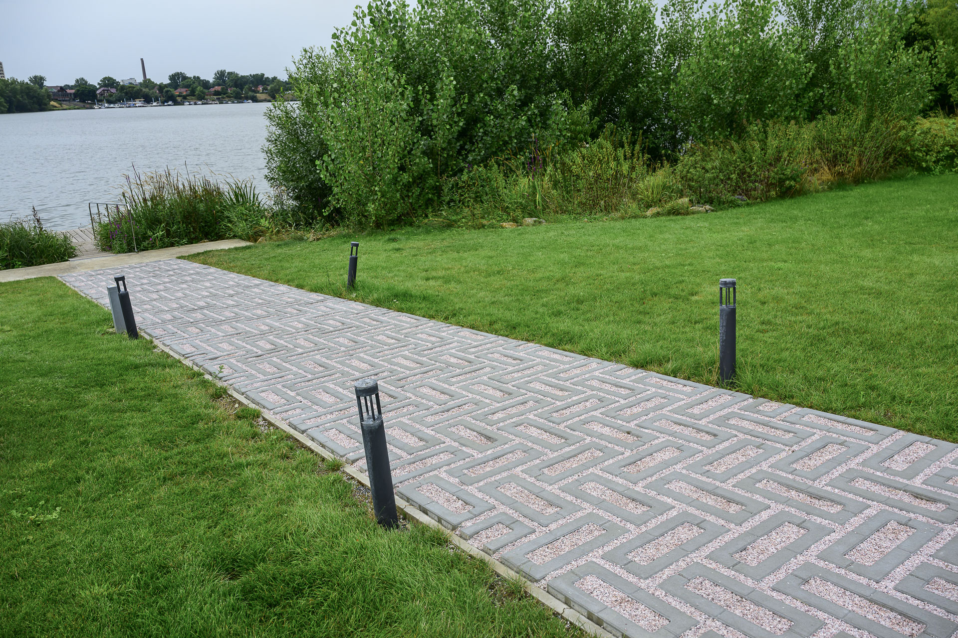CSBETON - Green blok základní kámen 10 cm — foto
