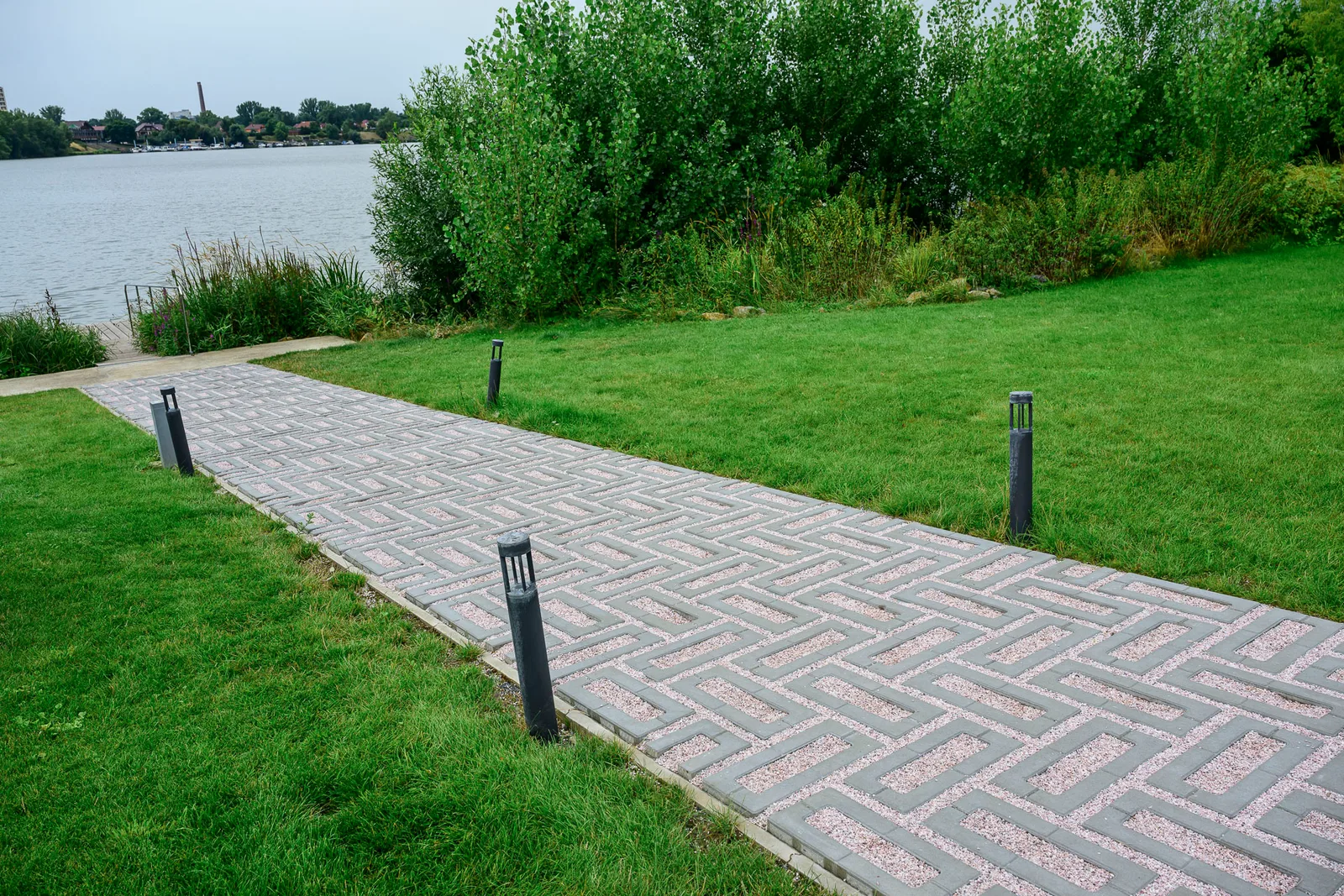 CSBETON - Green blok základní kámen 10 cm — foto