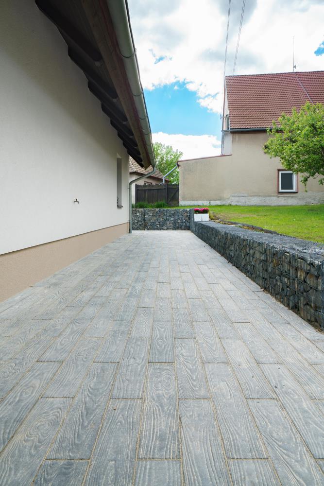 DITON - Bolzano créme-noir — realizace