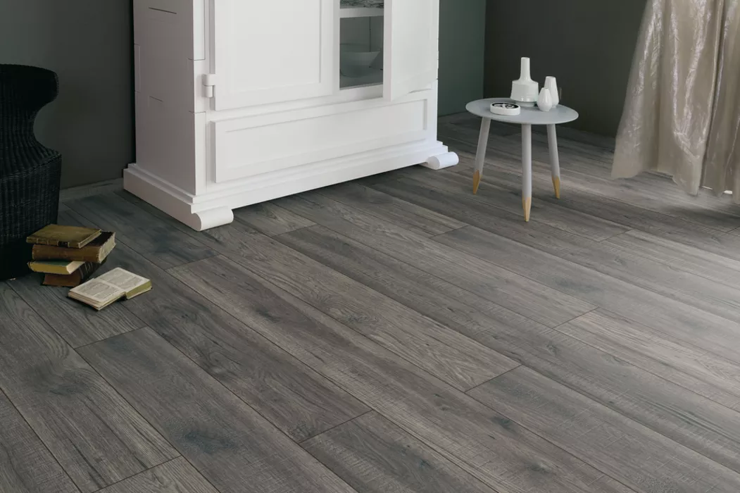 Laminátová plovoucí podlaha Kaindl Natural Touch Premium 34135 SQ Hickory Berkeley V4 spára