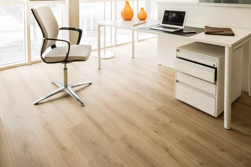Laminátová plovoucí podlaha Kaindl Natural Touch Standard K4420 RI Dub Evoke Classic V4 spára