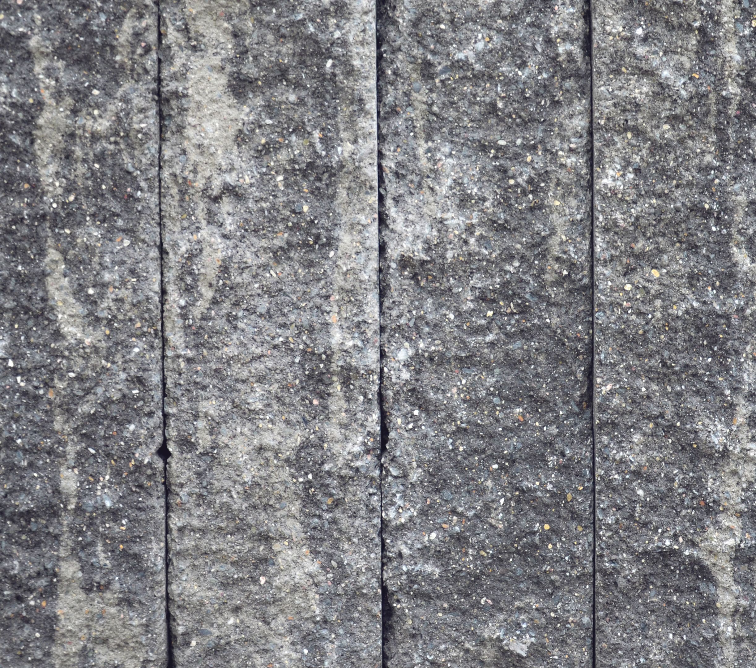 PRESBETON - Palisáda DUO STONE (Štípaný-rumplovaný Šedočerná) 550 mm