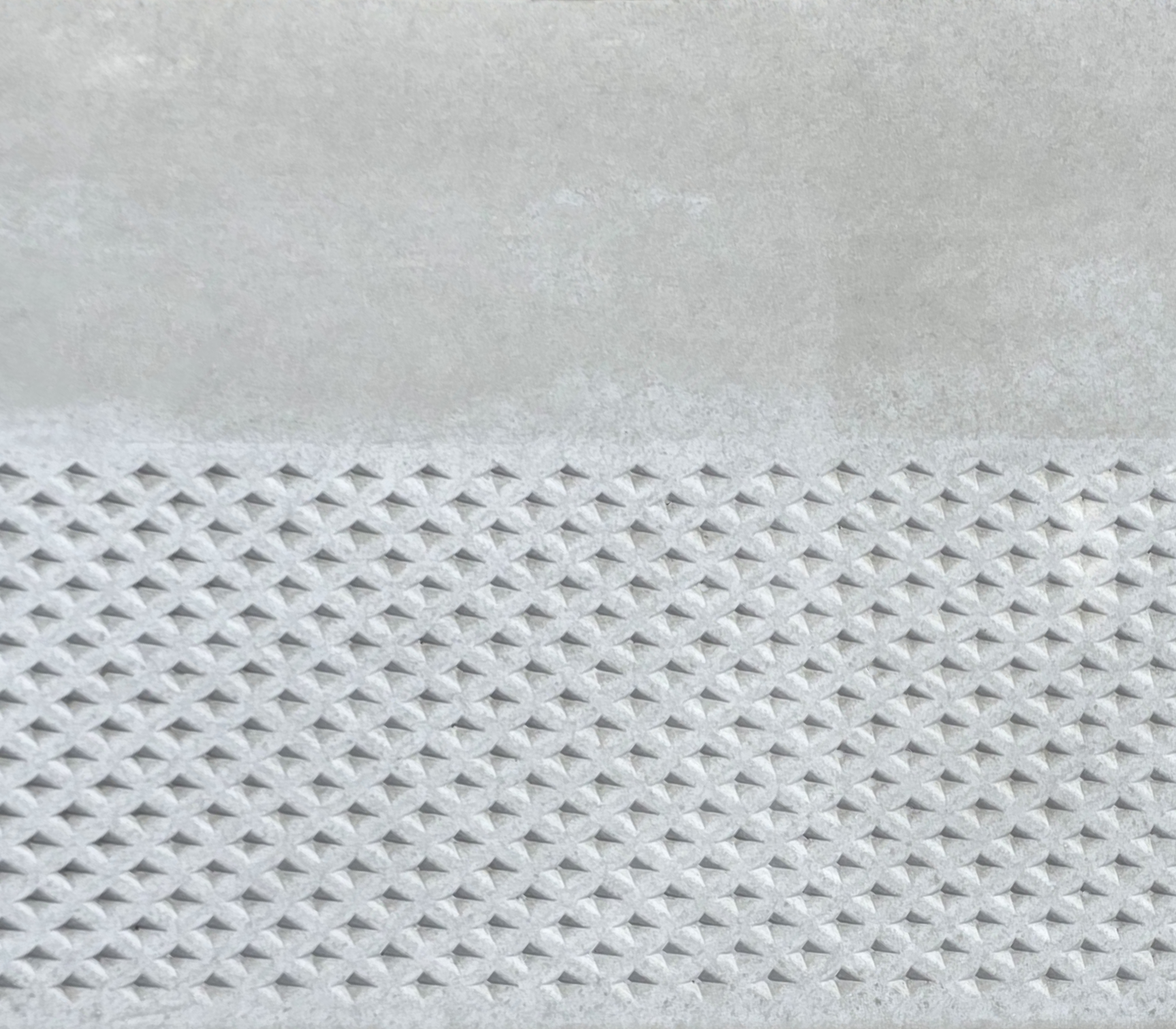 PRESBETON - Stupeň přímý s protiskluzovým páskem SPL 100 (Hladký Přírodní) 150 mm